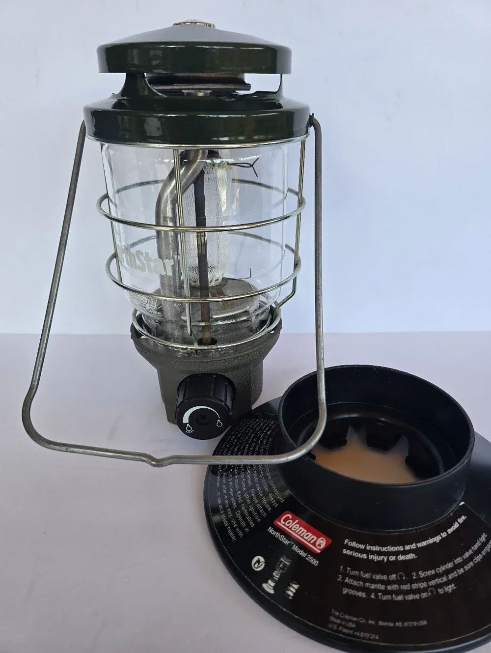 Coleman Northstar 2500 Camping Lantern - Outdoor Party Light